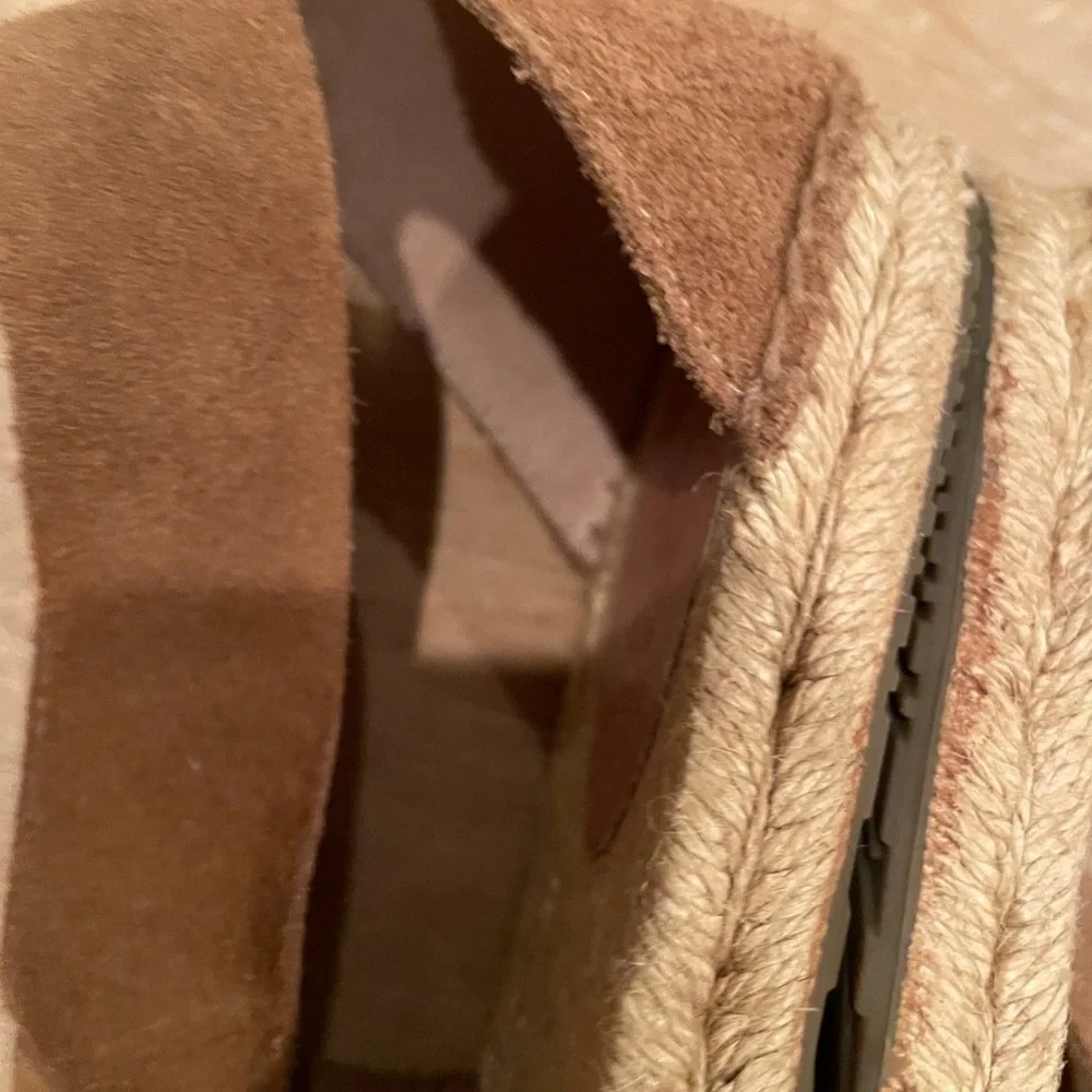 NWOT UGG Mila Strappy Espadrille Gladiator Sandals Brown Suede Ankle Strap 9